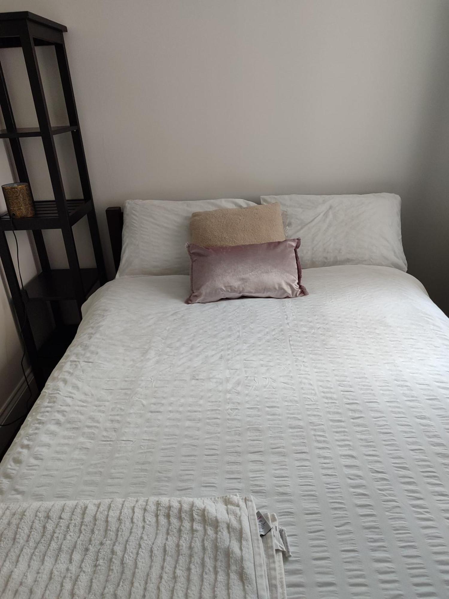 Comfortable Two Bedroom Modern Apartment لندن المظهر الخارجي الصورة